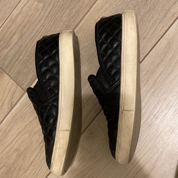 Steve Madden - Picture 2 of 2